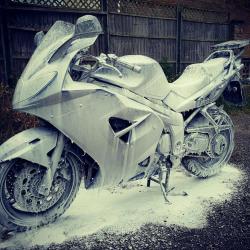Triumph sprint st 1050