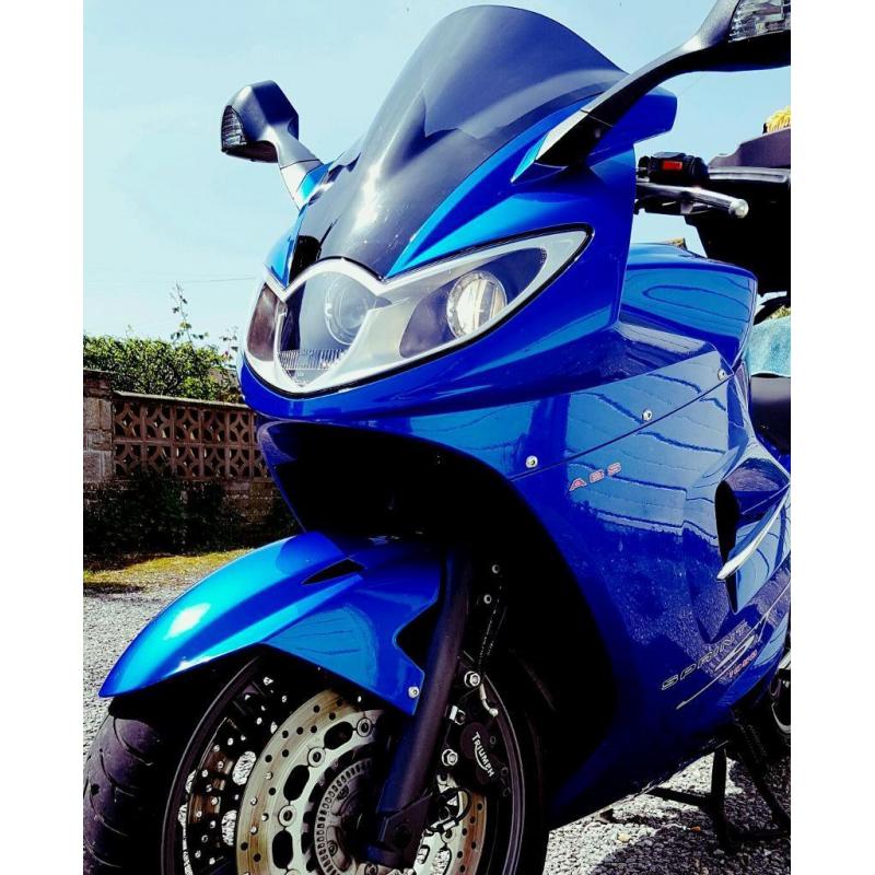 Triumph sprint st 1050