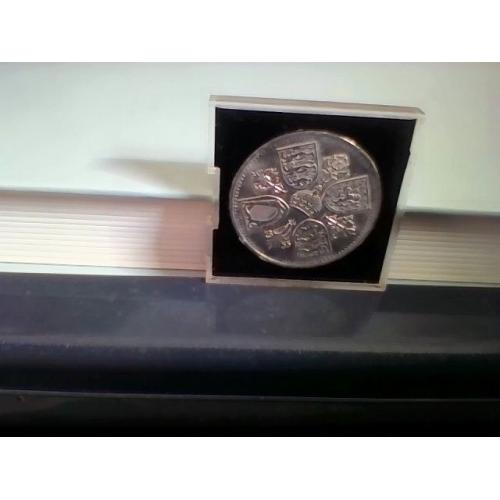 6 assorted commemorative crowns in good and attractive condition