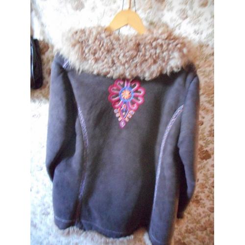 vintage sheepskin with collar and embroidery coat from europe
