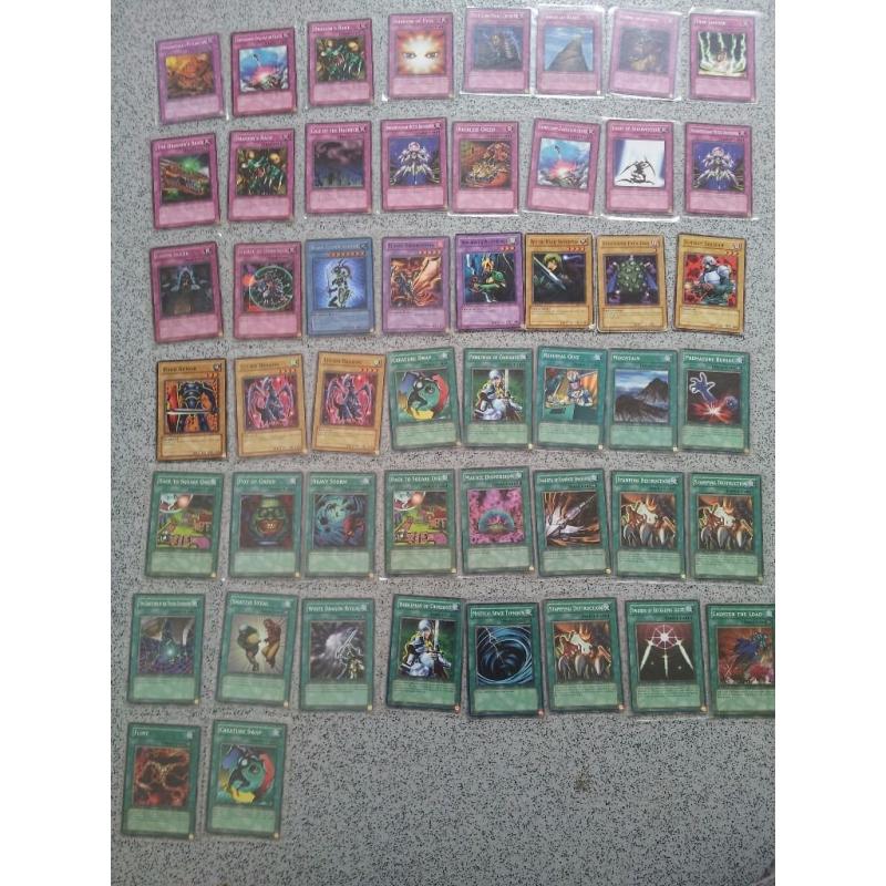 Yu-Gi-Oh Card Bundle 353 Cards!