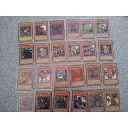 Yu-Gi-Oh Card Bundle 353 Cards!