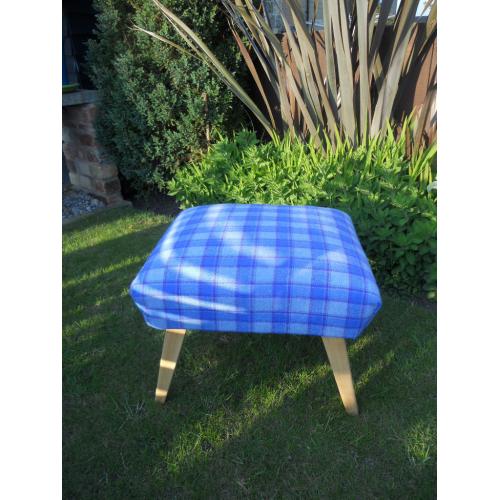 Natural oak foot stool
