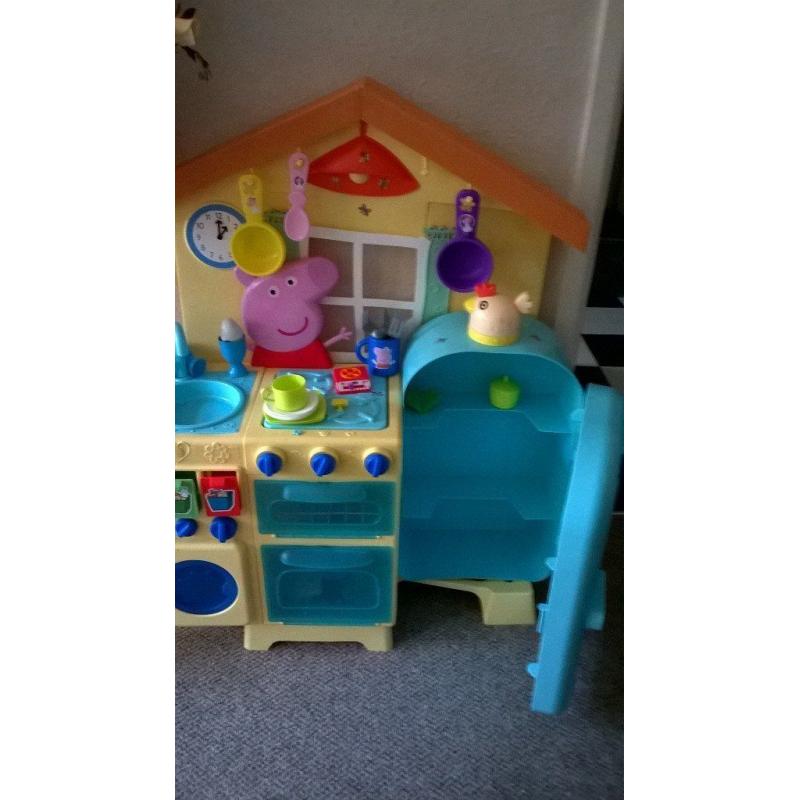 peppa pig kitchen and construction sets available