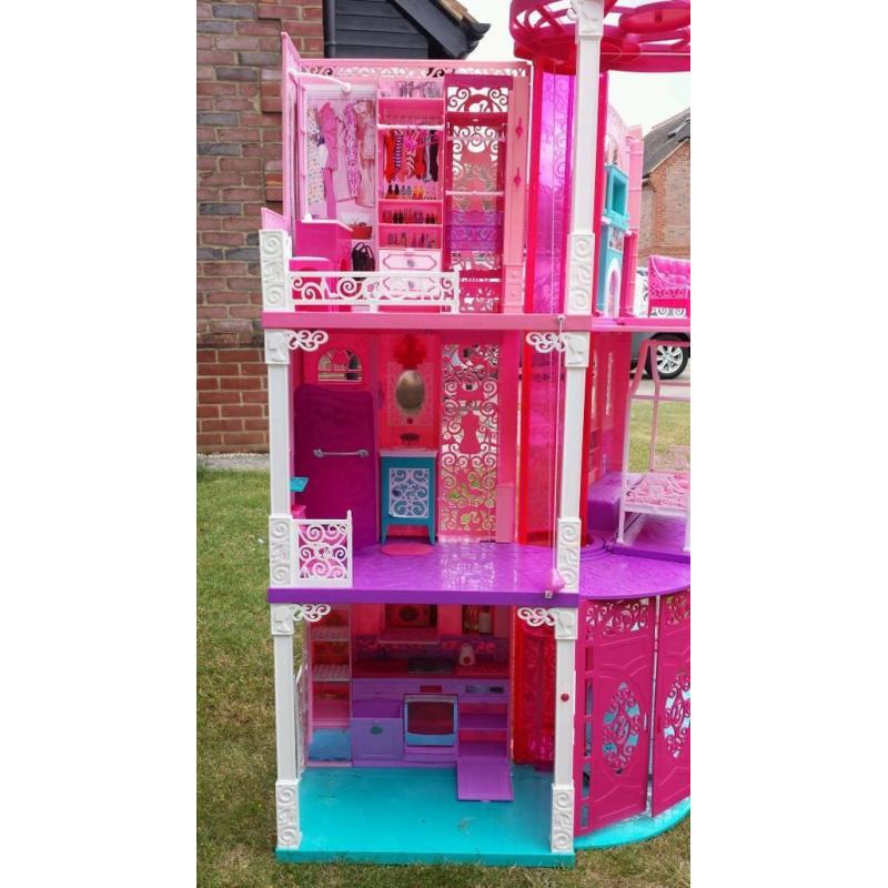 Barbie playhouse