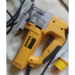 Jigsaw dewalt dw321l
