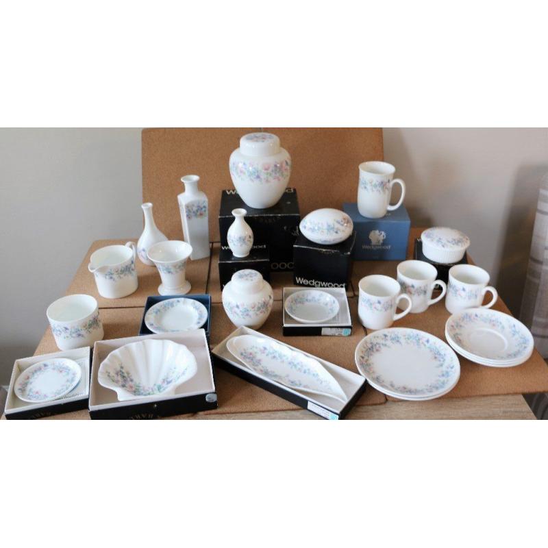 WEDGEWOOD SELECTION. ANGELA.