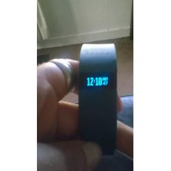 FITBIT CHARGE EXCELLENT CONDITION