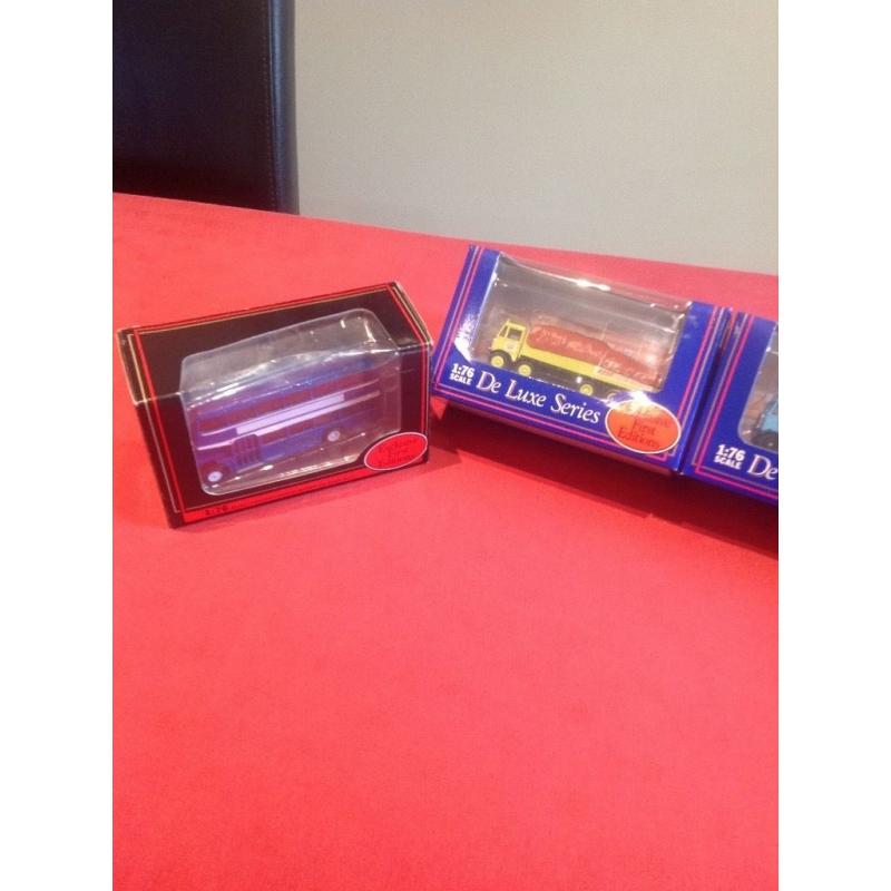Exclusive First Edition Collectors Cars - De Luxe Service