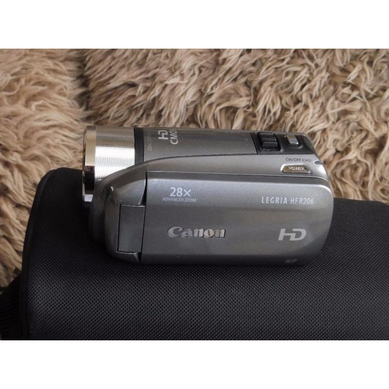 Canon LEGRIA HF R206 High Definition Camcorder