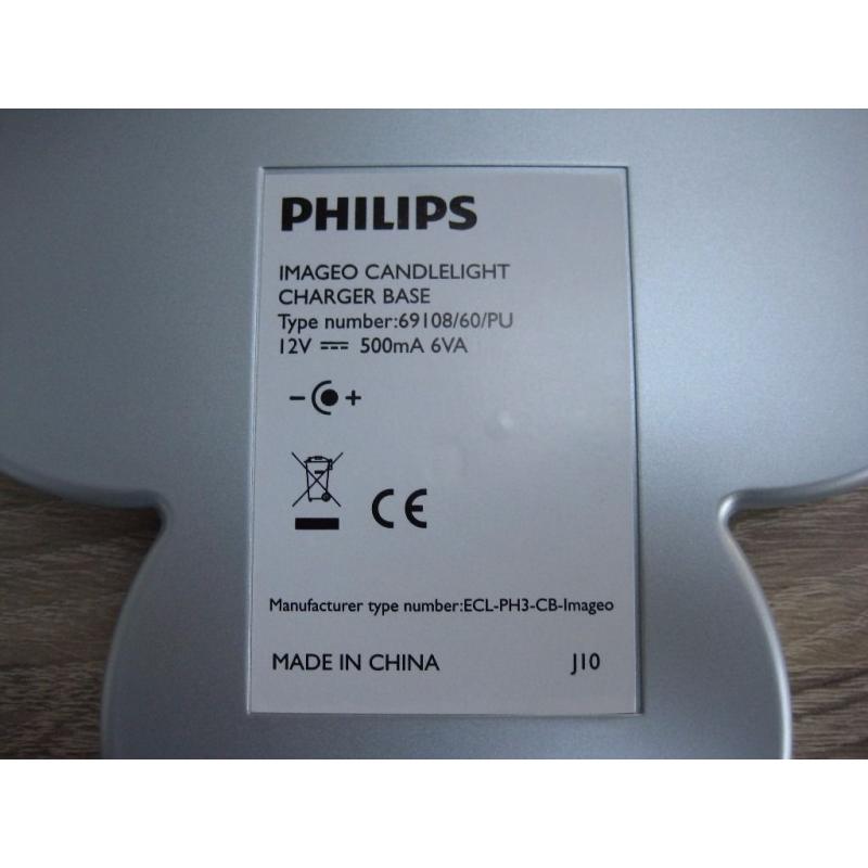 NEARLY NEW - Philips Imageo Rechargeable LED Candle Lights (White) - Set of 3