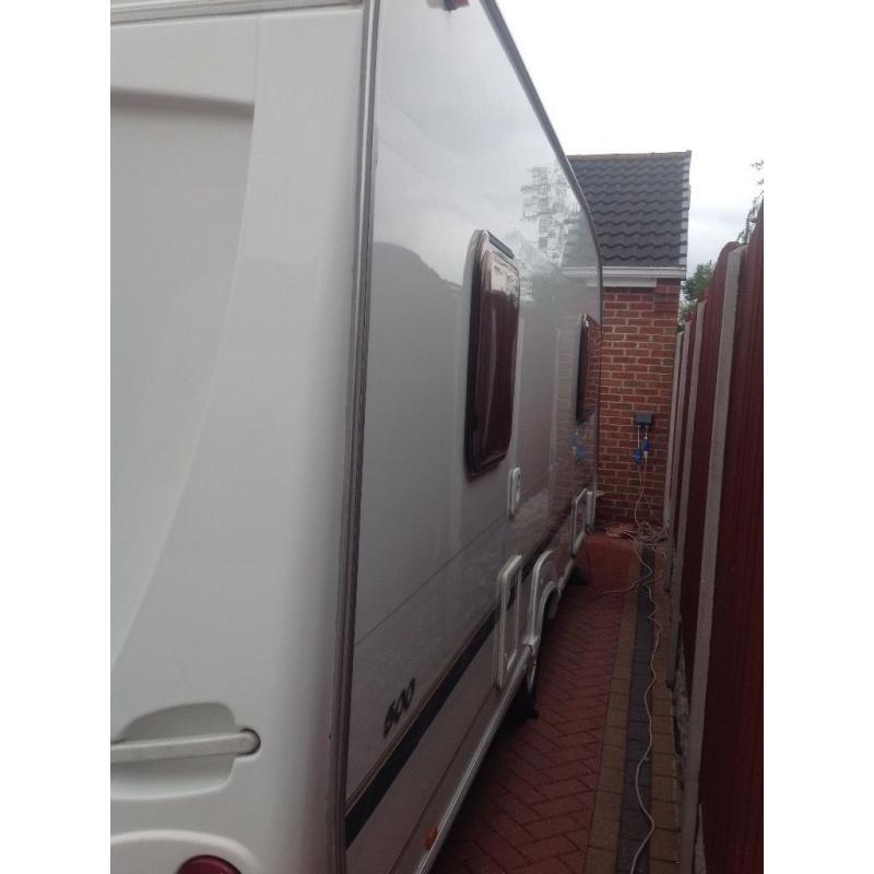 Sterling Europa 2006 5 berth double dinet