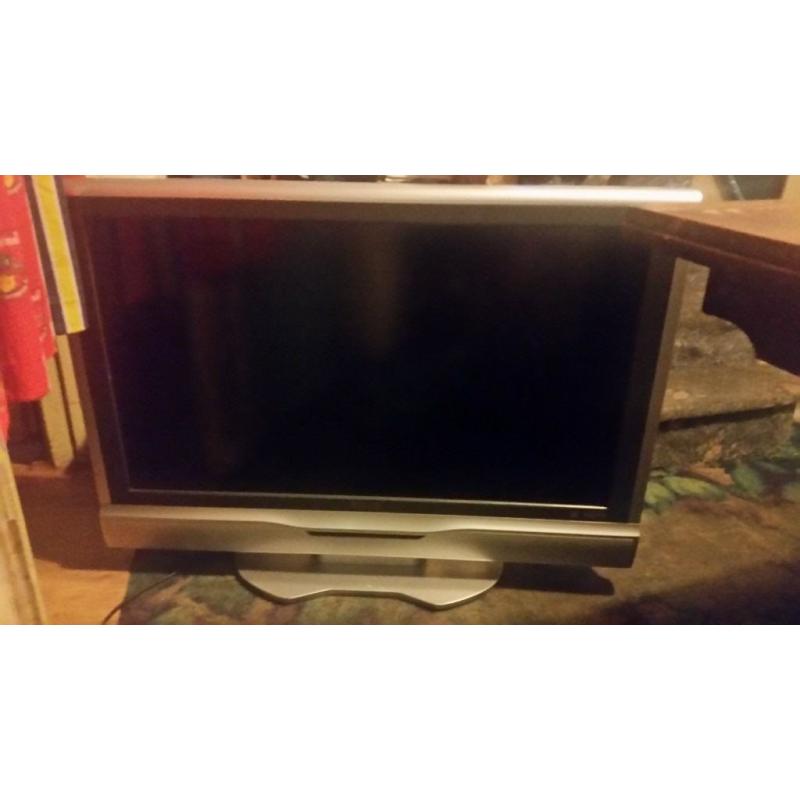 40in LCD TV FOR SALE