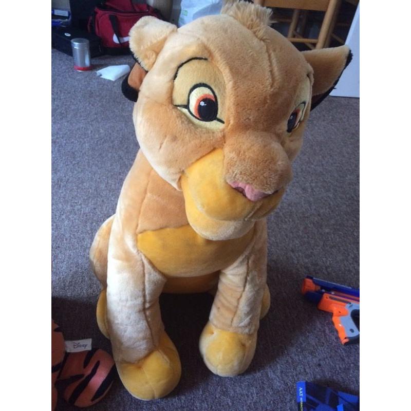Disney giant simba