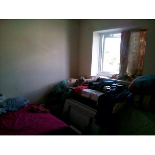 Double room in sharing house to let