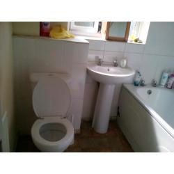 Double room in sharing house to let