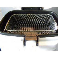 deep fat fryer Maxi-Russell Hobbs