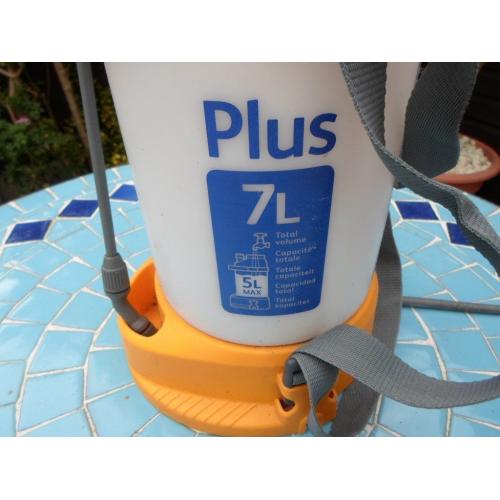 Hozelock Plus 7 garden sprayer