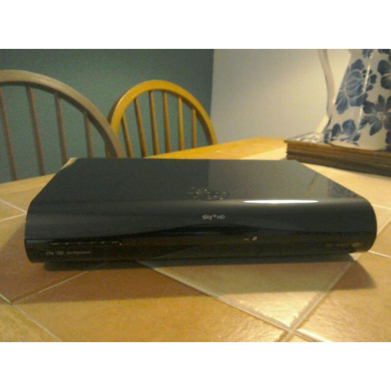 Sky + HD box 2tb