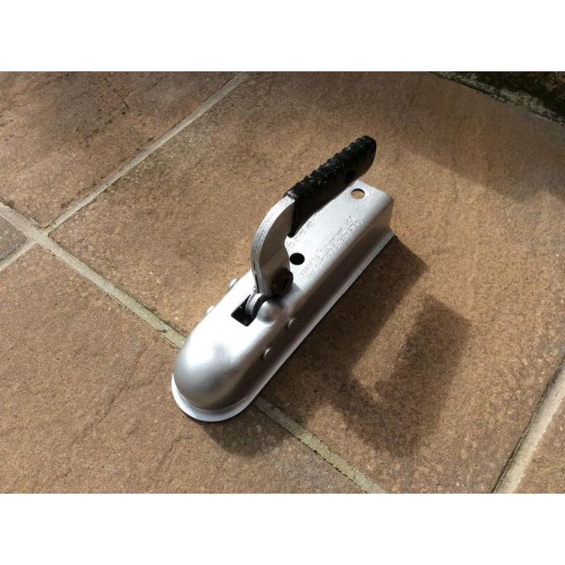 TRAILER HITCH COUPLING 50mm PRESSED STEEL WITH 2 SECURING NUTS & BOLTS.