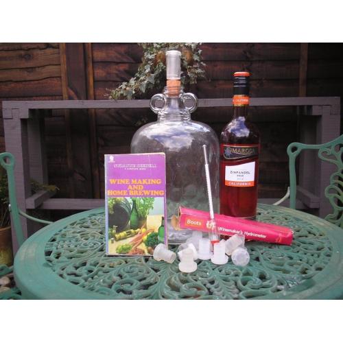 Make Your Own Low-Cost Wine In 2016!