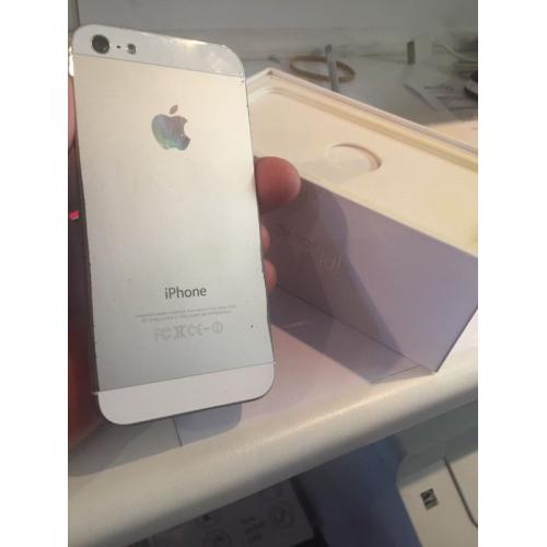 iPhone 5 silver white 16gb unlocked perfect condition