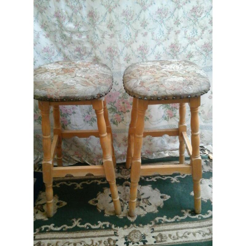Pine stools