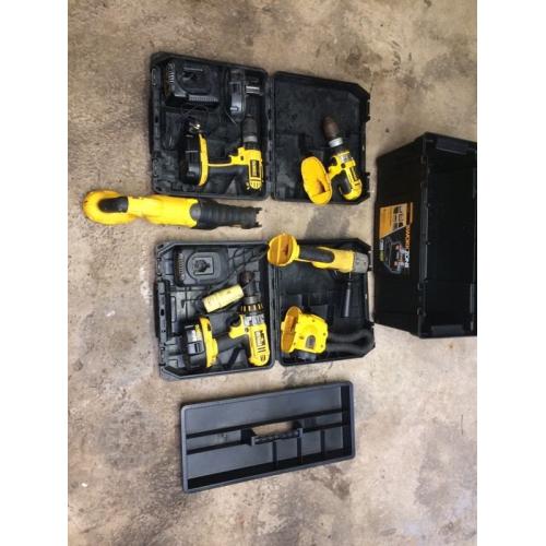 18v dewalt tool set
