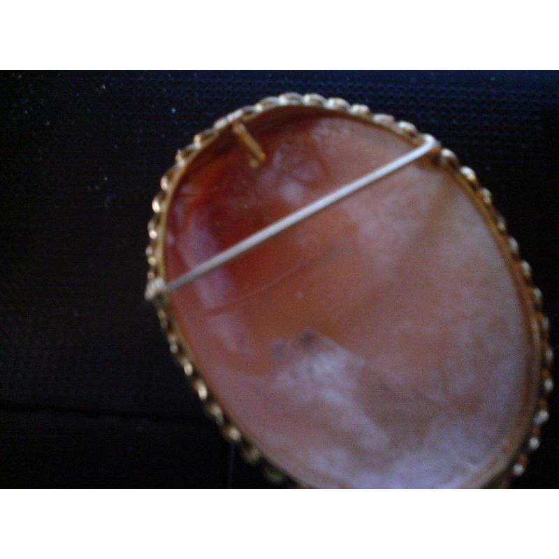 Large 18ct Gold Cameo Brooch/Pendant