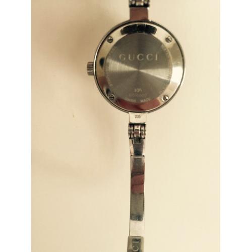 Ladies genuine Gucci watch with diamond