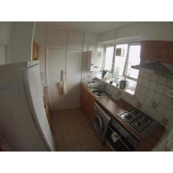 AMAZING DOUBLE FOR ONE PERSON! AVAILABLE FROM TODAY! MILE END! 130PW!