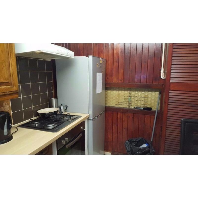 2 x DOUBLE ROOMS IN CANARY WHARF