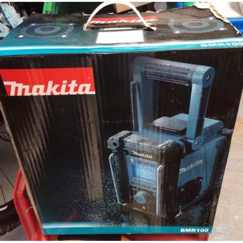 New makita radio