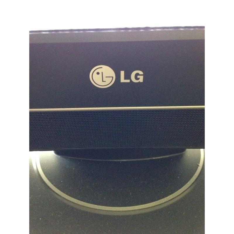 LG 26" HD Ready LCD TV inc Digital Tuner