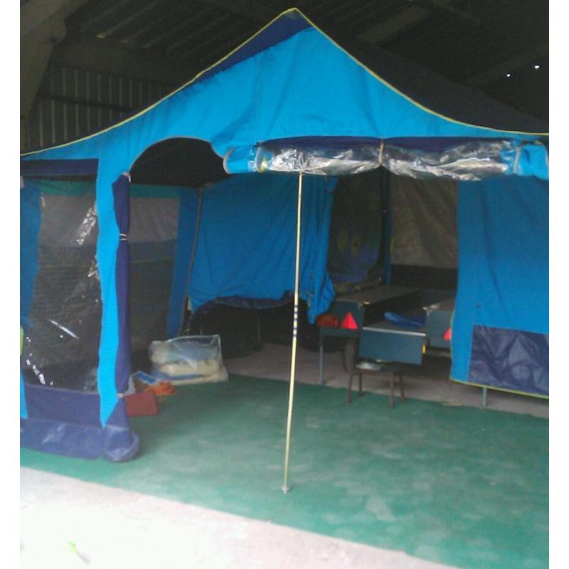 Trailer tent