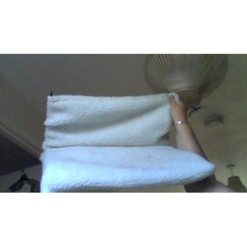 CAT RADIATOR bed made of fleecey material in excellent condition only used once by cat