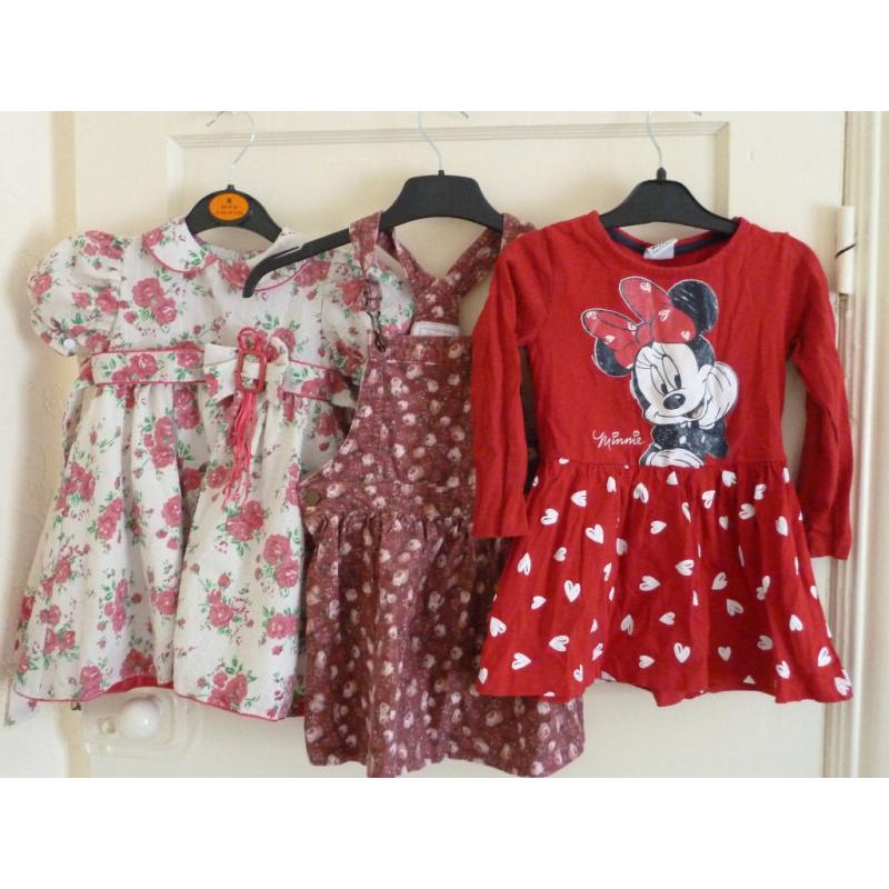 Huge bundle of clothes, girl 2-3 years