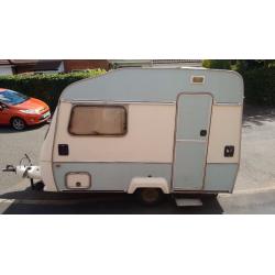 Vintage Retro Caravan - Renovation Project - Garden Room