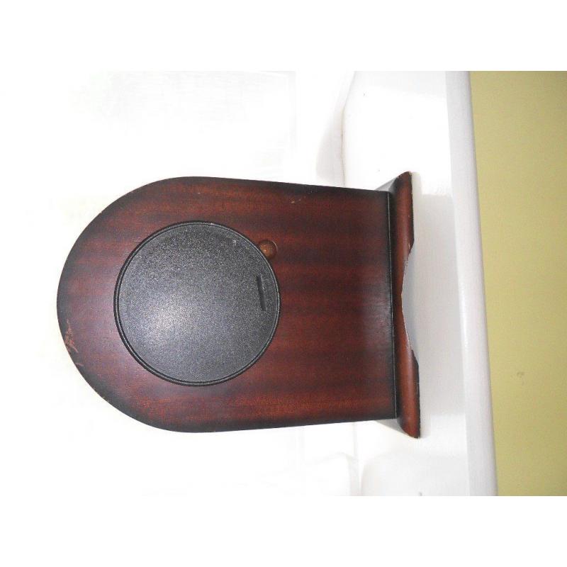 Cream Clock