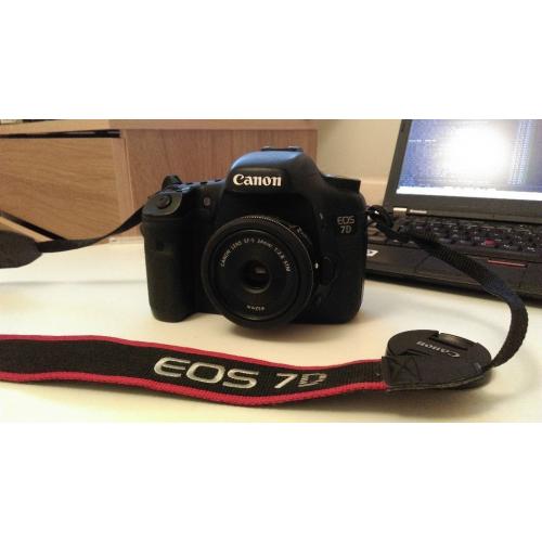 Canon 7D DSLR w/ Canon 24mm Pancake EFS
