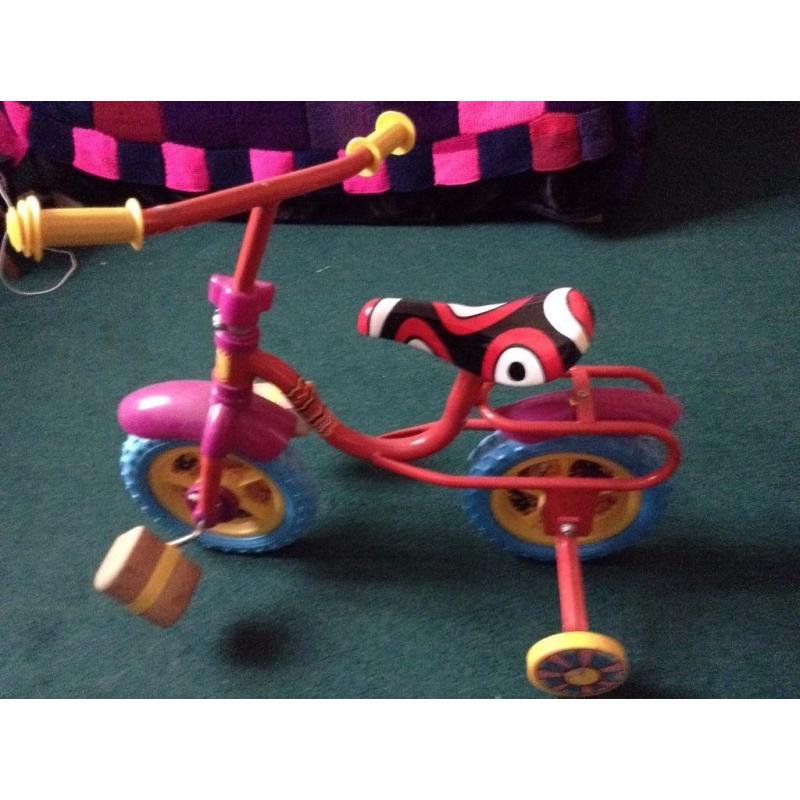 Childs Bike and Phonic Bus