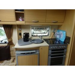 ABBEY VOGUE 495 4 BERTH TOURING CARAVAN 2009 WITH MOTOR MOVER EXCELLENT CONDITION