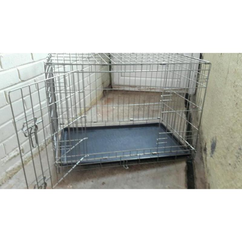 30" long x 19" wide x 22" high metal cage