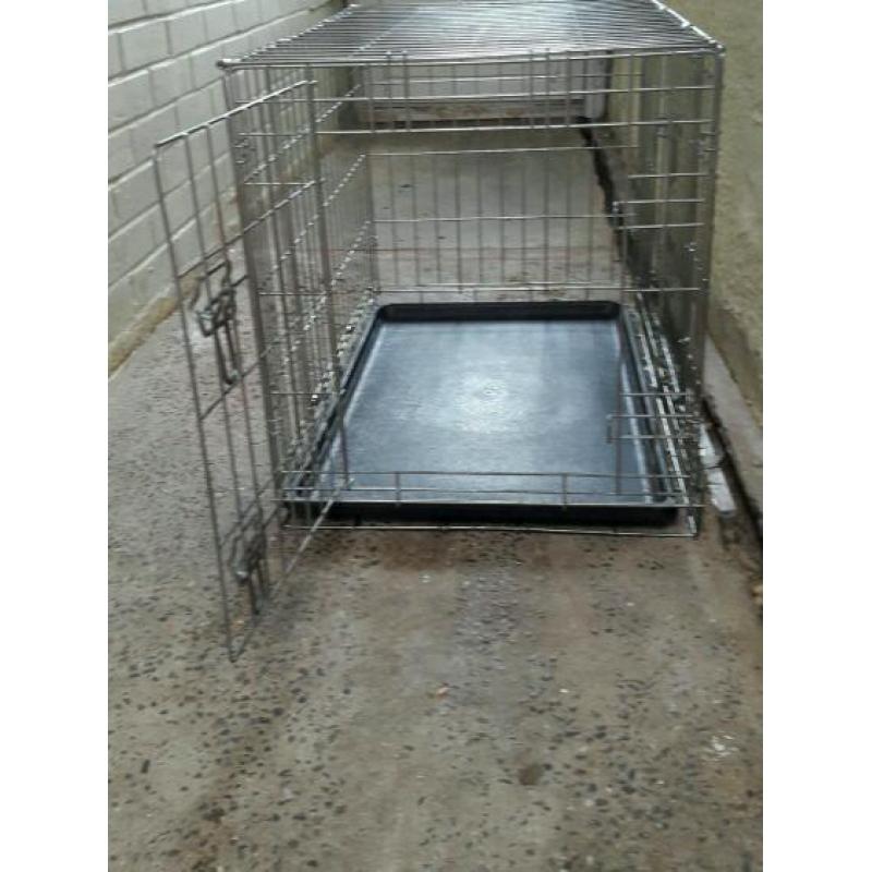 30" long x 19" wide x 22" high metal cage