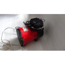 AIR BRUSH ITALIAN COMPRESSOR/reduced price