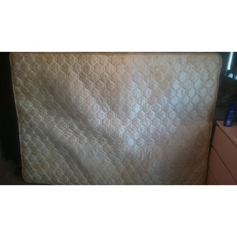 Double bed mattress