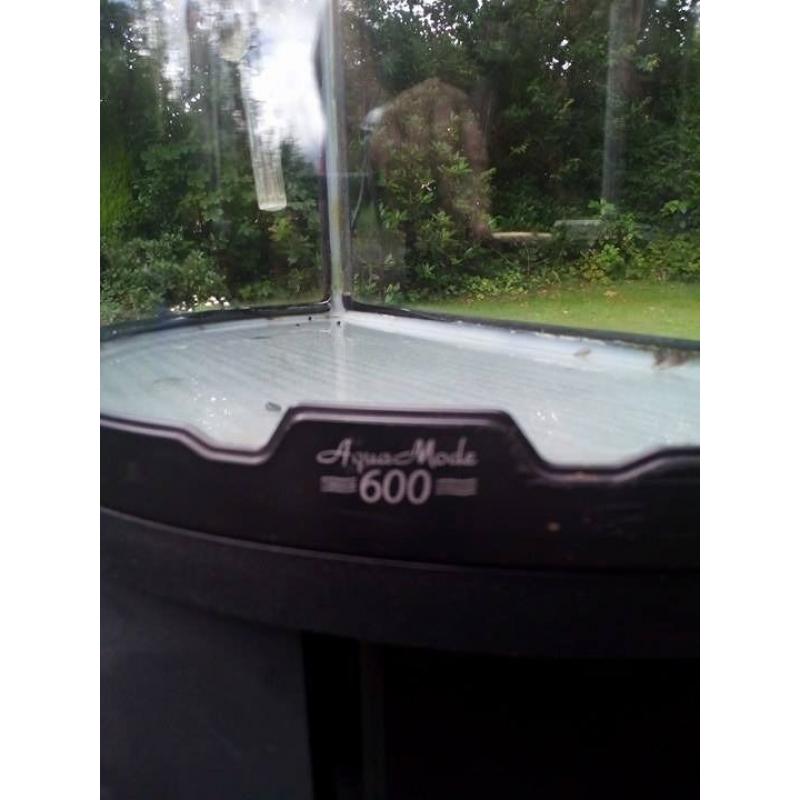 Aqua Mode 600 (aquarium fish tank) with storage base