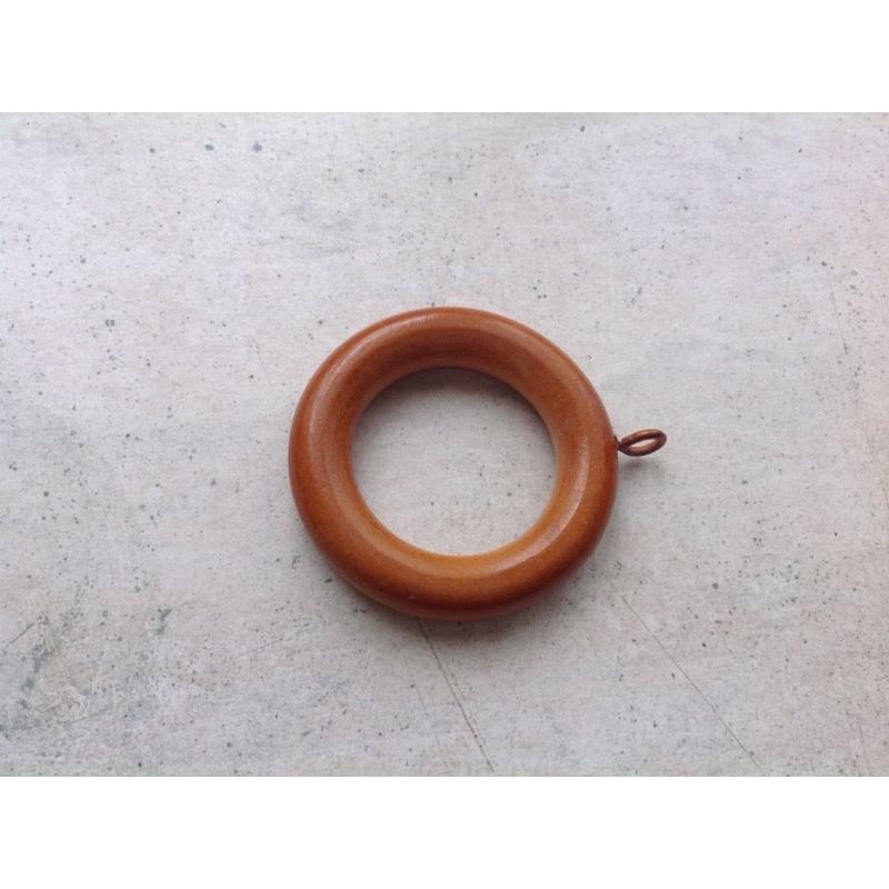 Wooden curtain rings