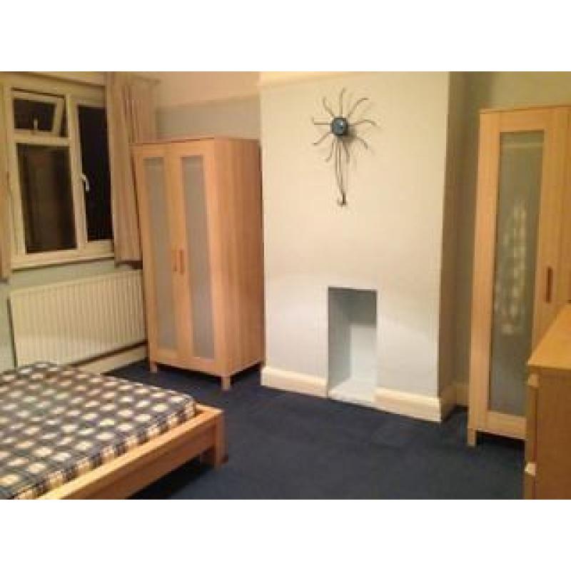 Double Bedroom in Beckenham ALL INCLUSIVE - 30 minutes to London Bridge