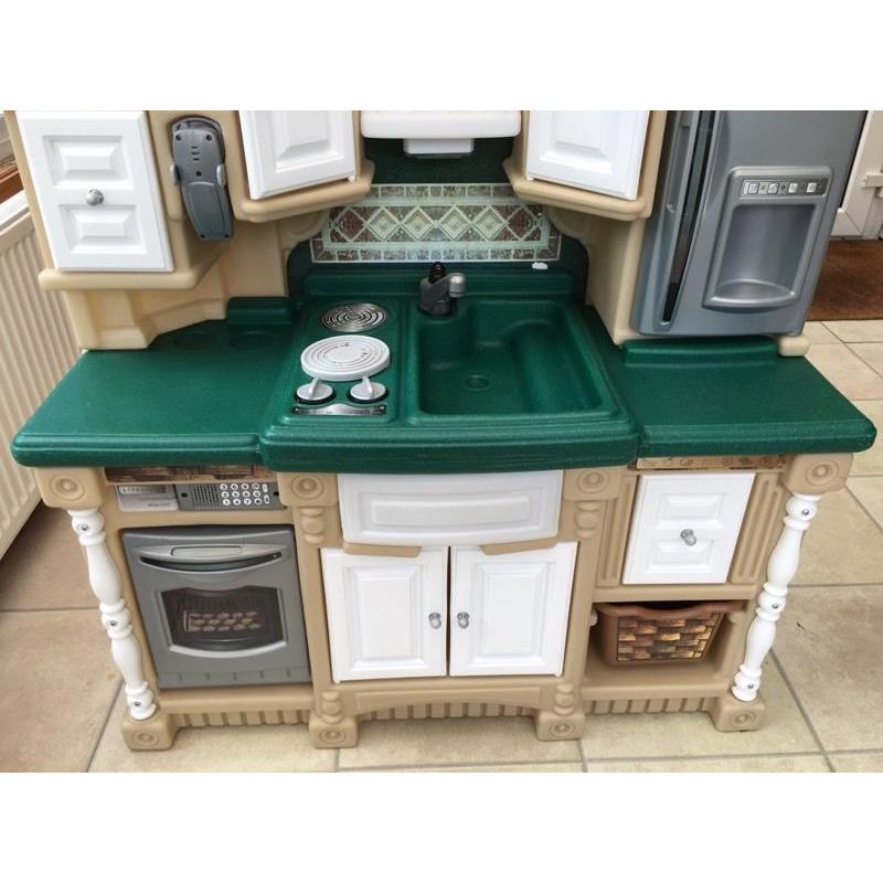 Step 2 Lifestyle dream Kitchen